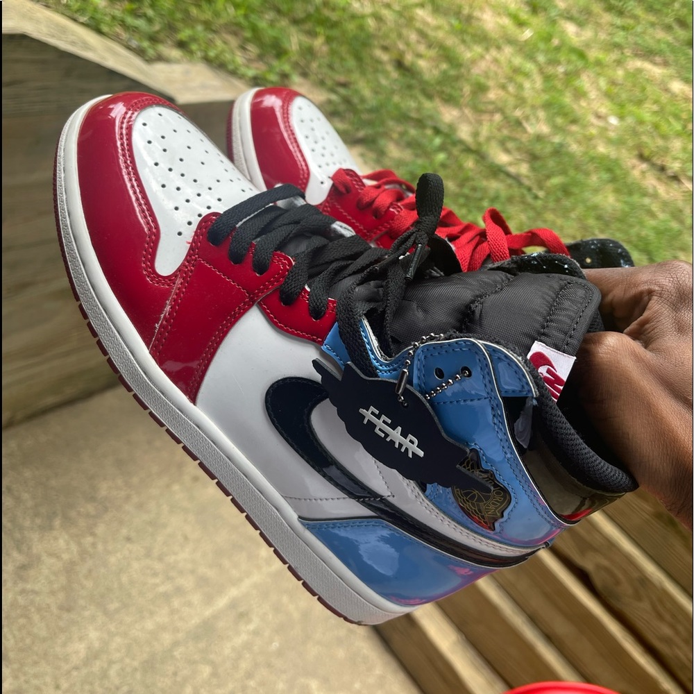 Jordan 1 Retro Fearless size 8.5